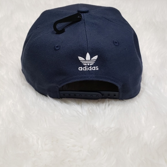 New Adidas Trefoil Chain Snapback Baseball Hat - Picture 4 of 7